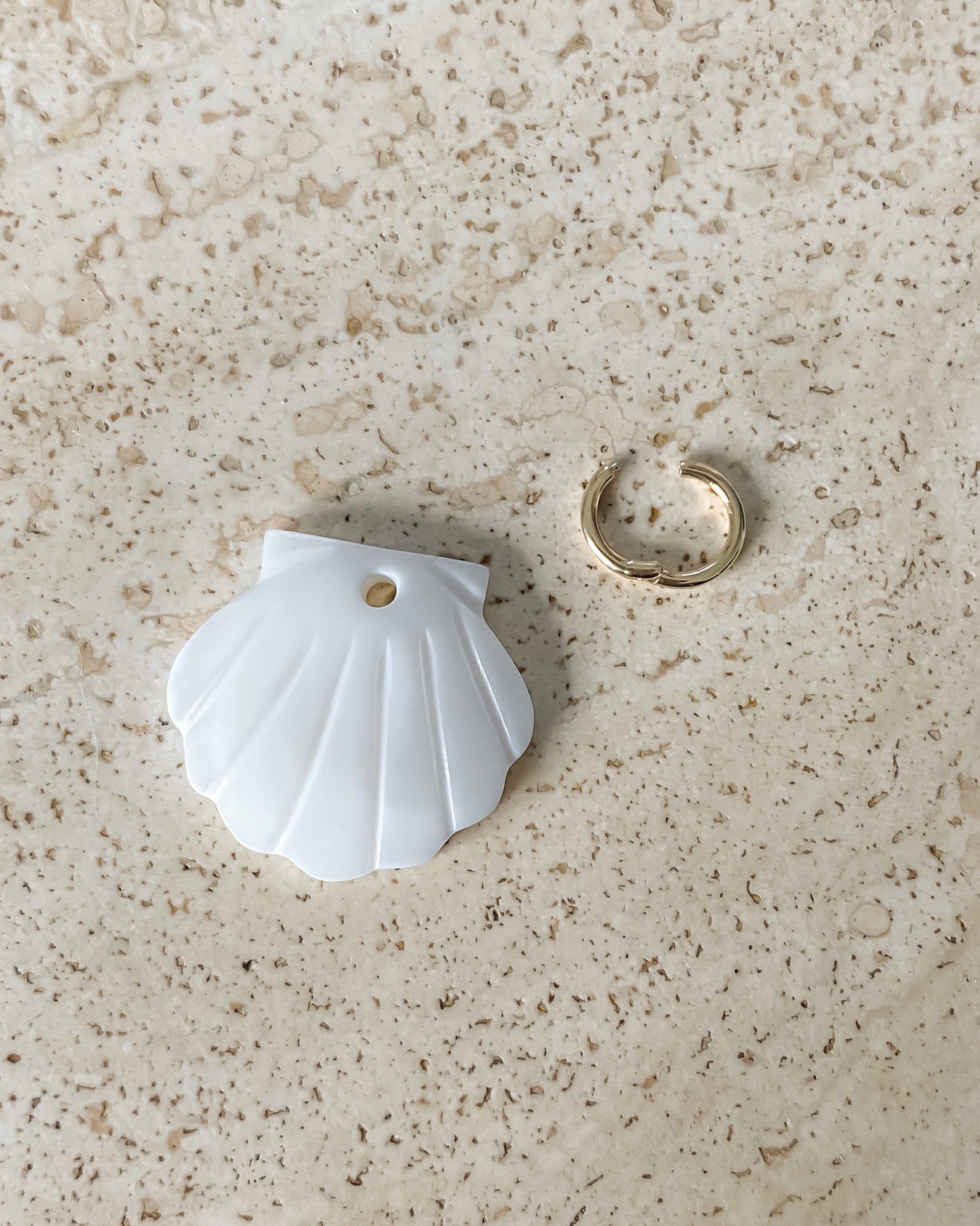 Lisa Shell Necklace Pendant