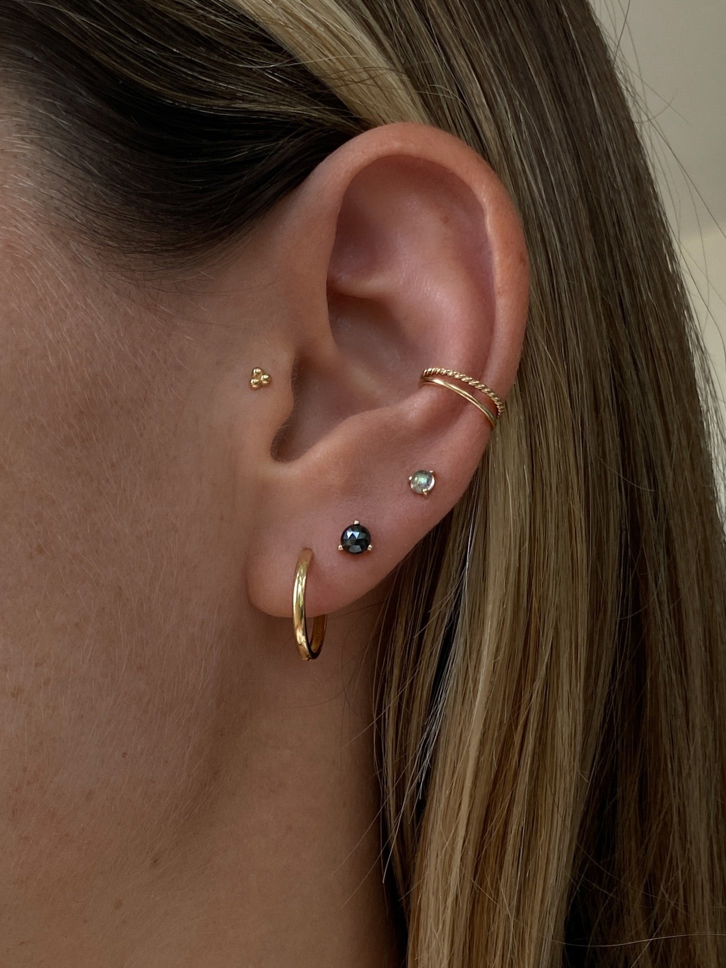 Nyla Labradorite Stud Earring