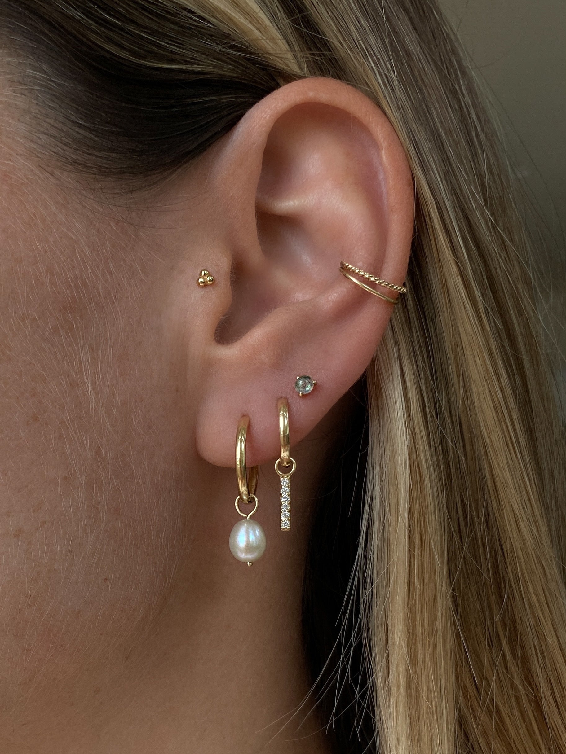 Nyla Labradorite Stud Earring