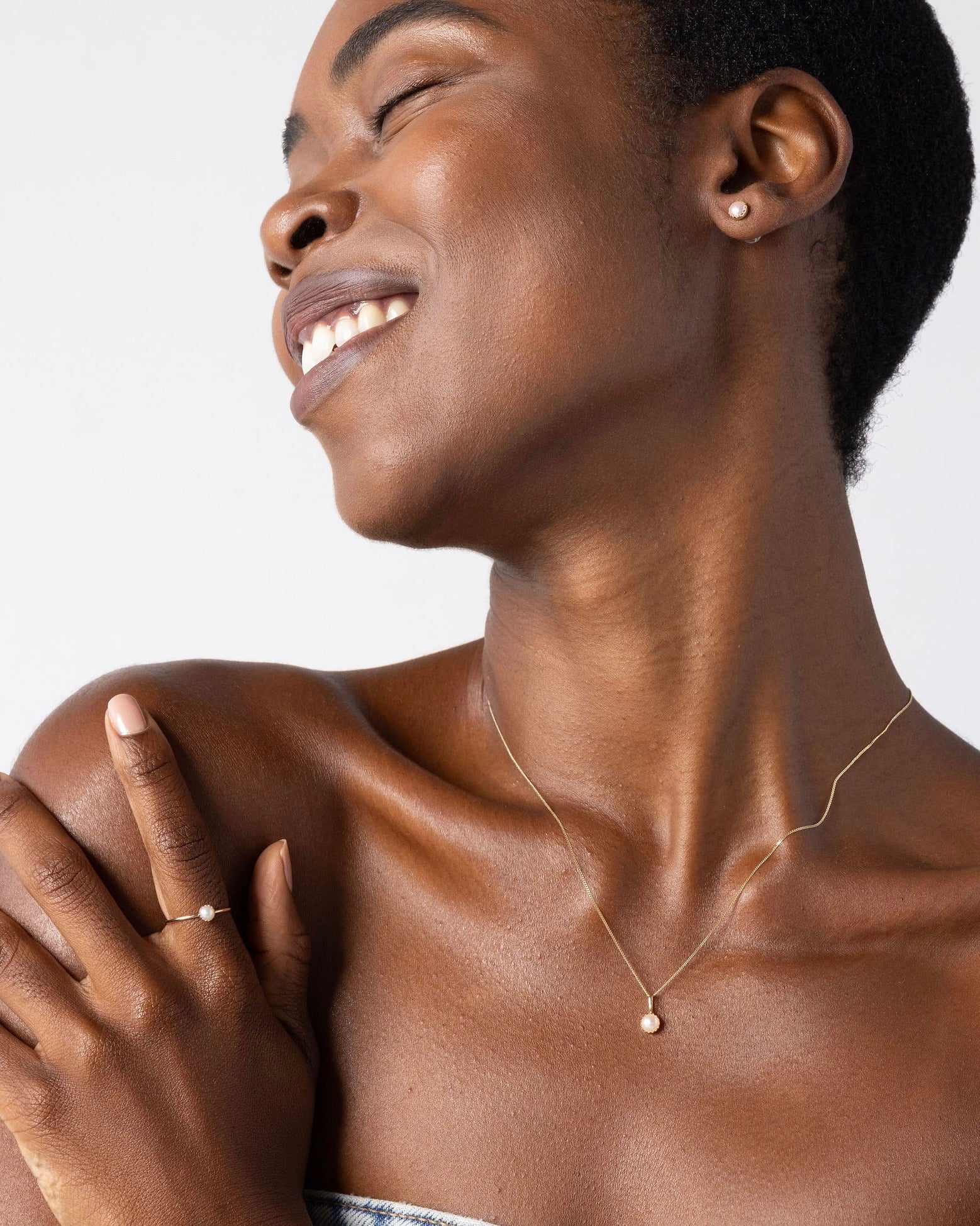 Leona Pearl Pendant Necklace