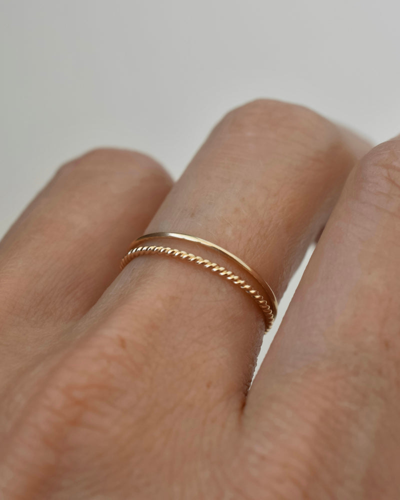 Liv Twisted Stacking Ring 14K