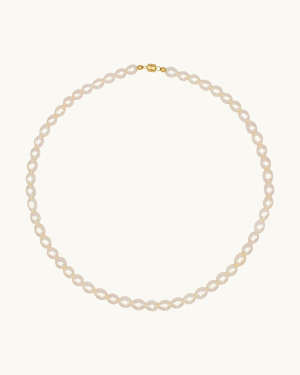 CLAIRE Classic Pearl Necklace