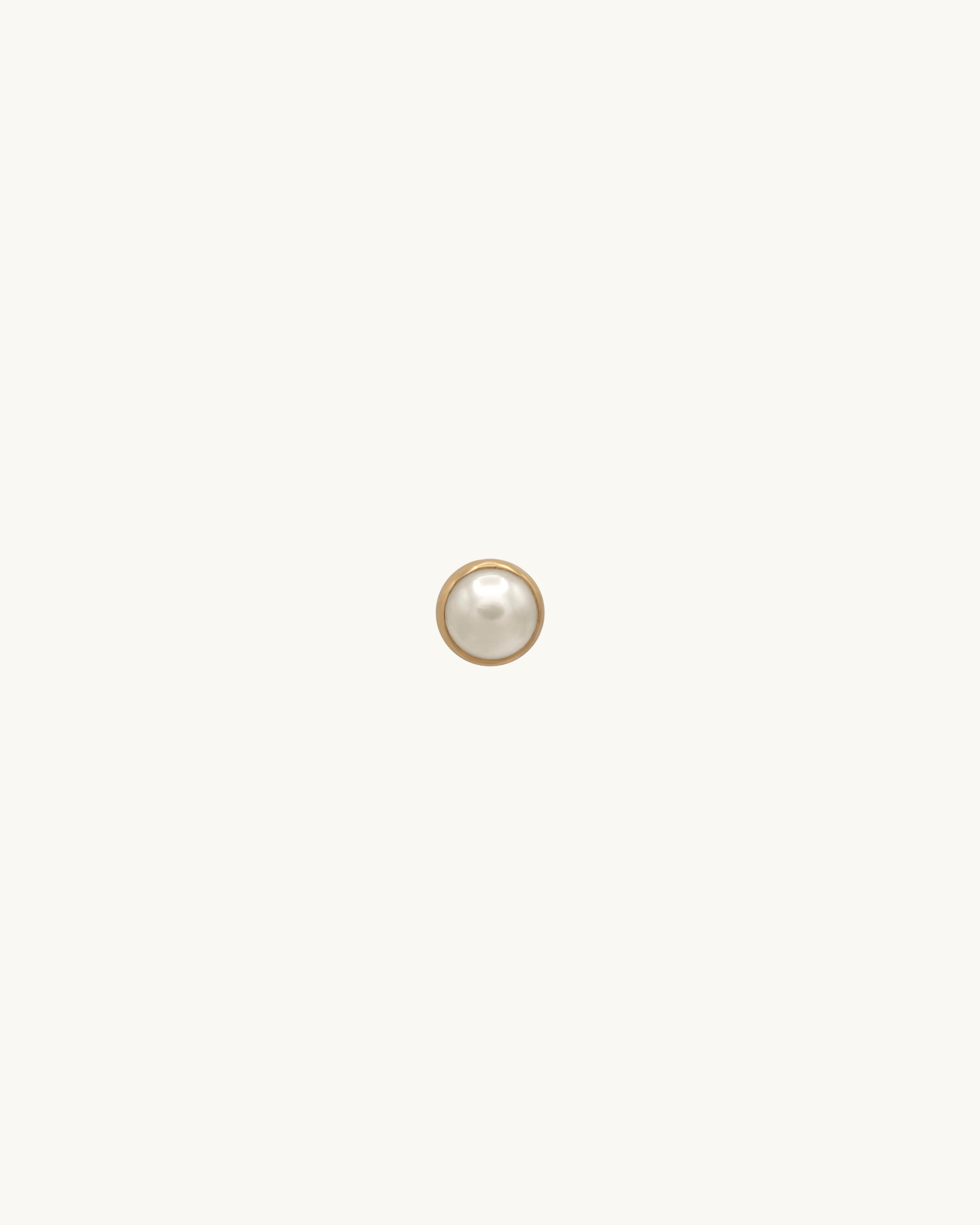 Ella Pearl Stud Earring