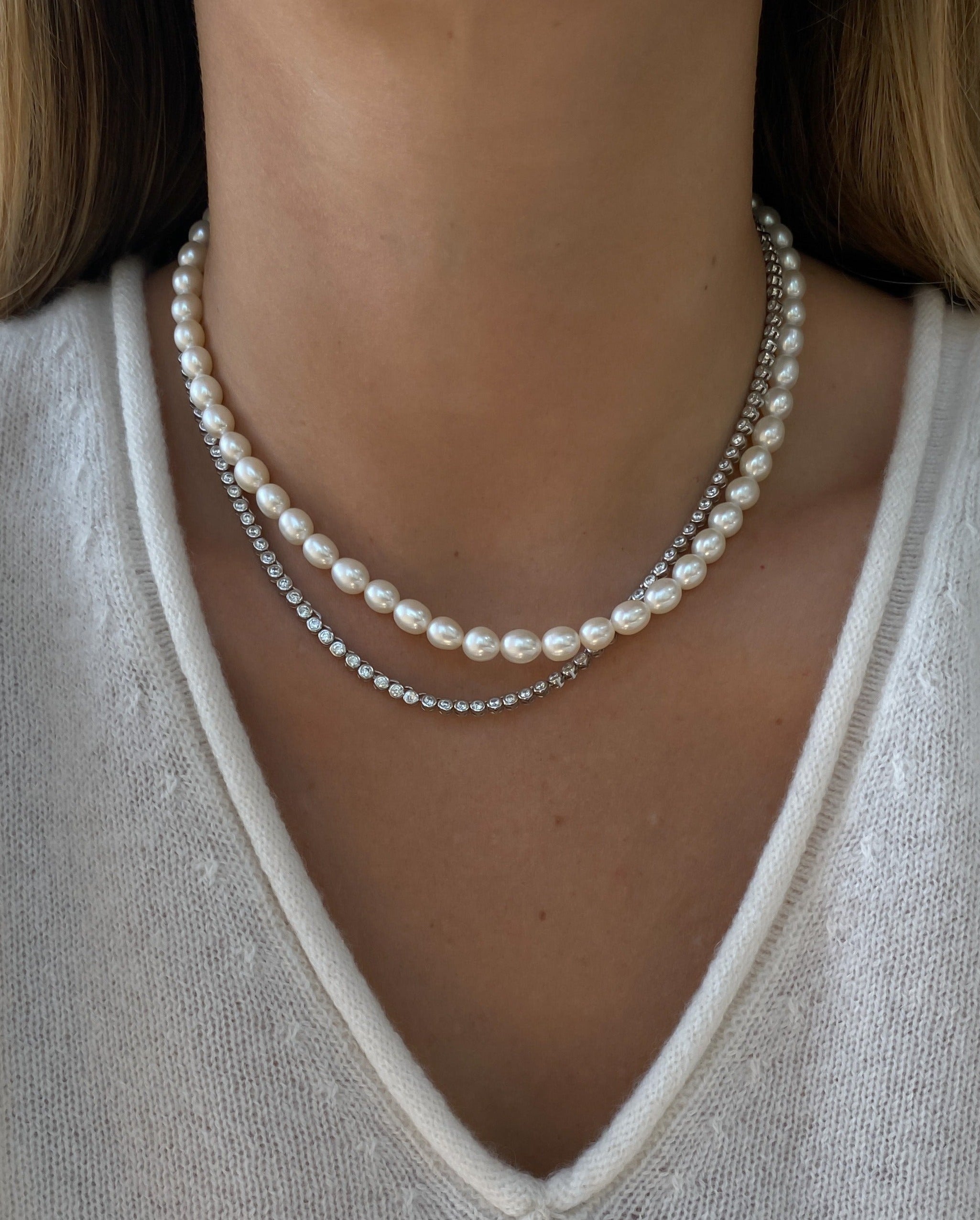 CLAIRE Classic Pearl Necklace