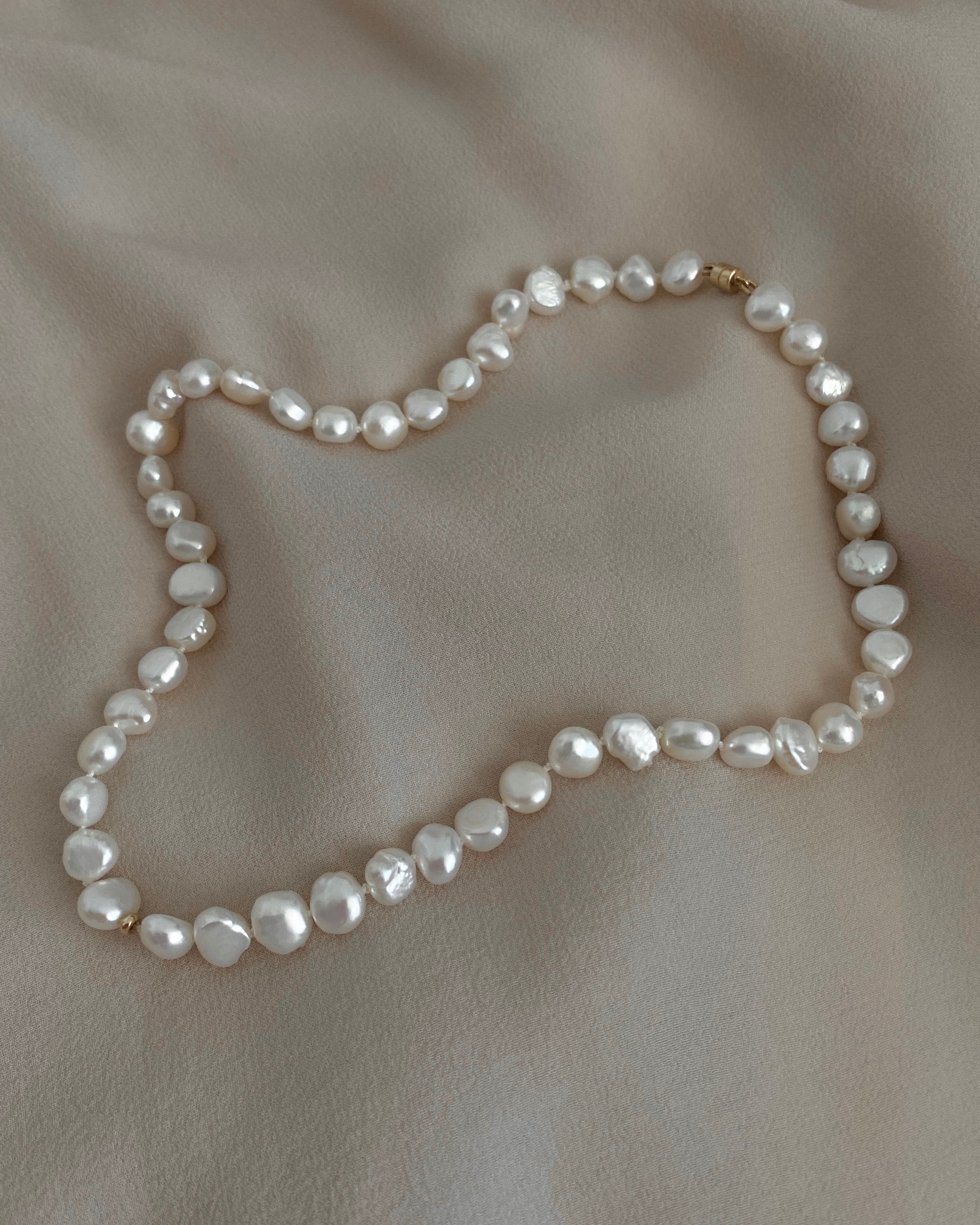 Melody Irregular Pearl Necklace