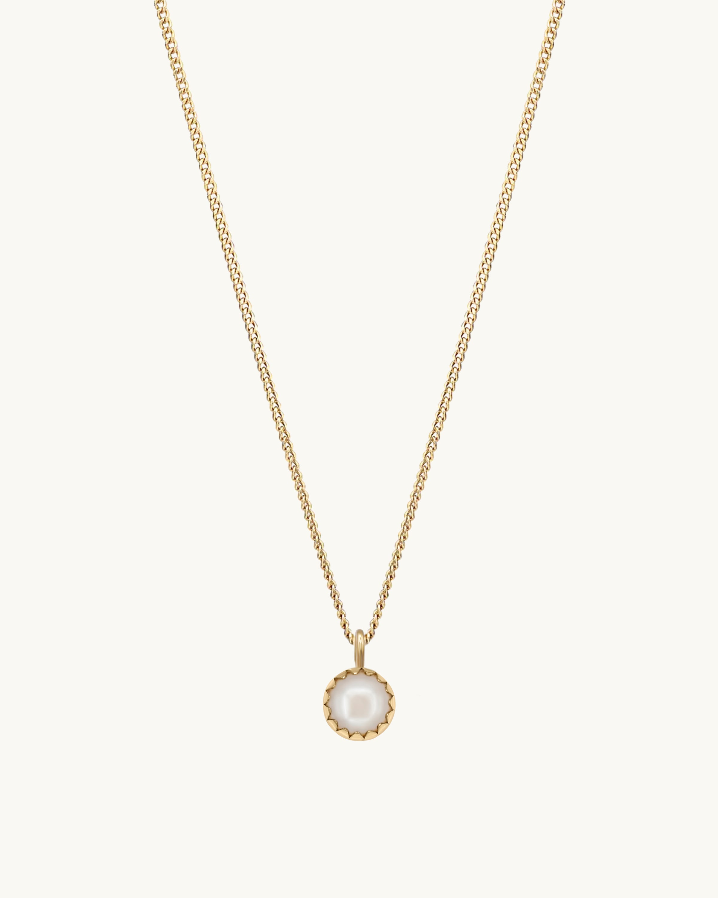 Leona Pearl Pendant Necklace