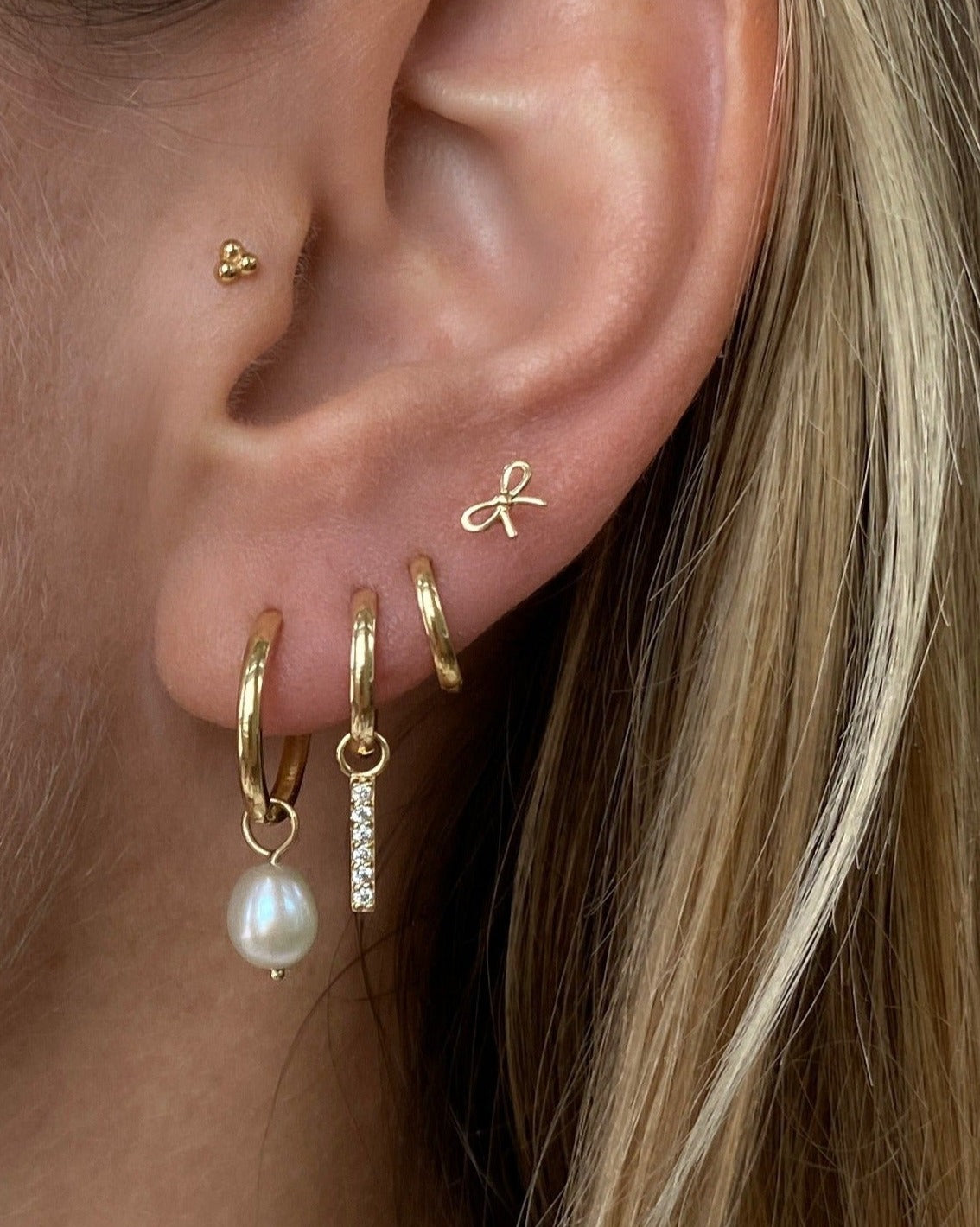 Cara Bow Stud Earring