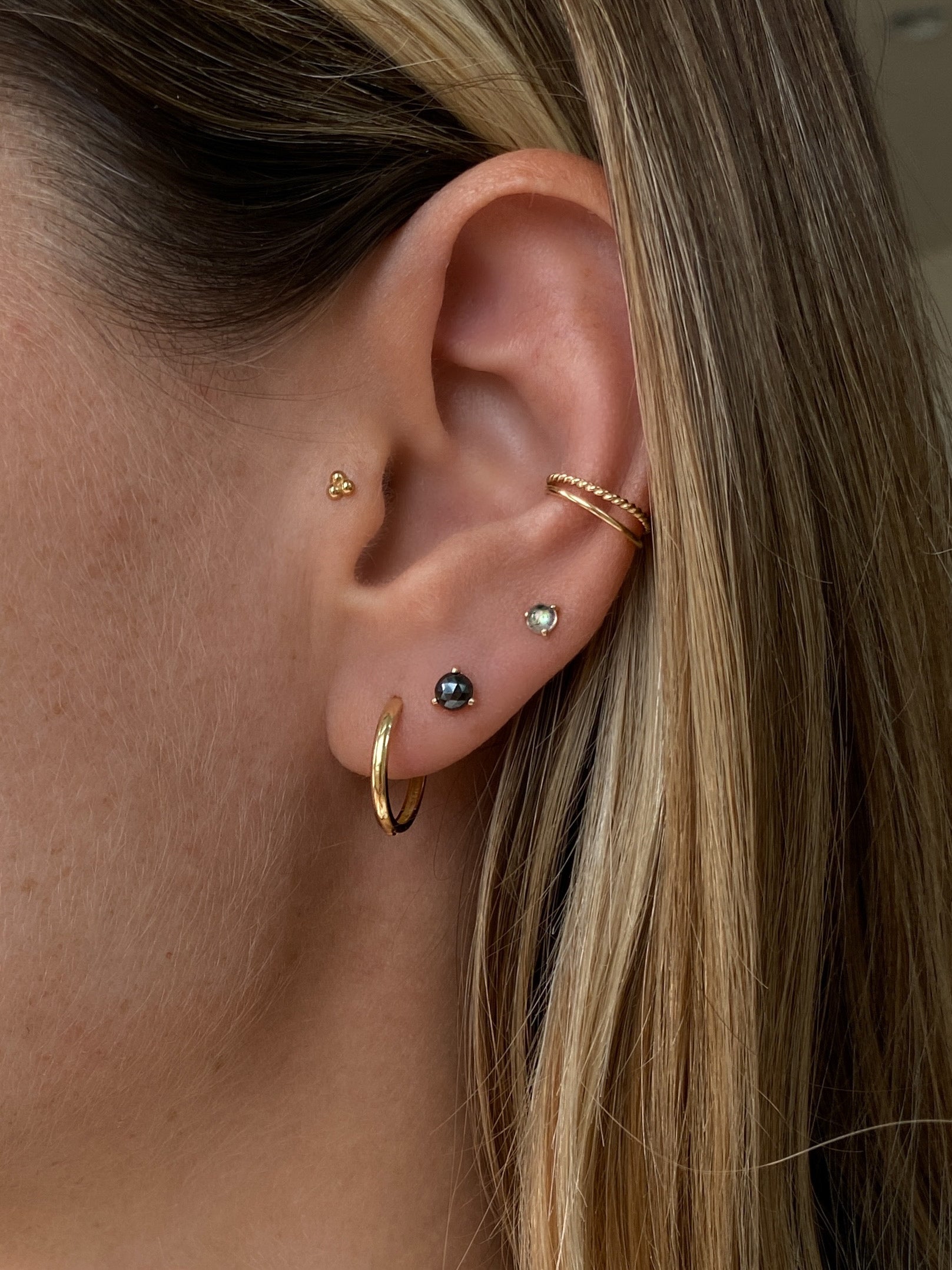Nyla Labradorite Stud Earring