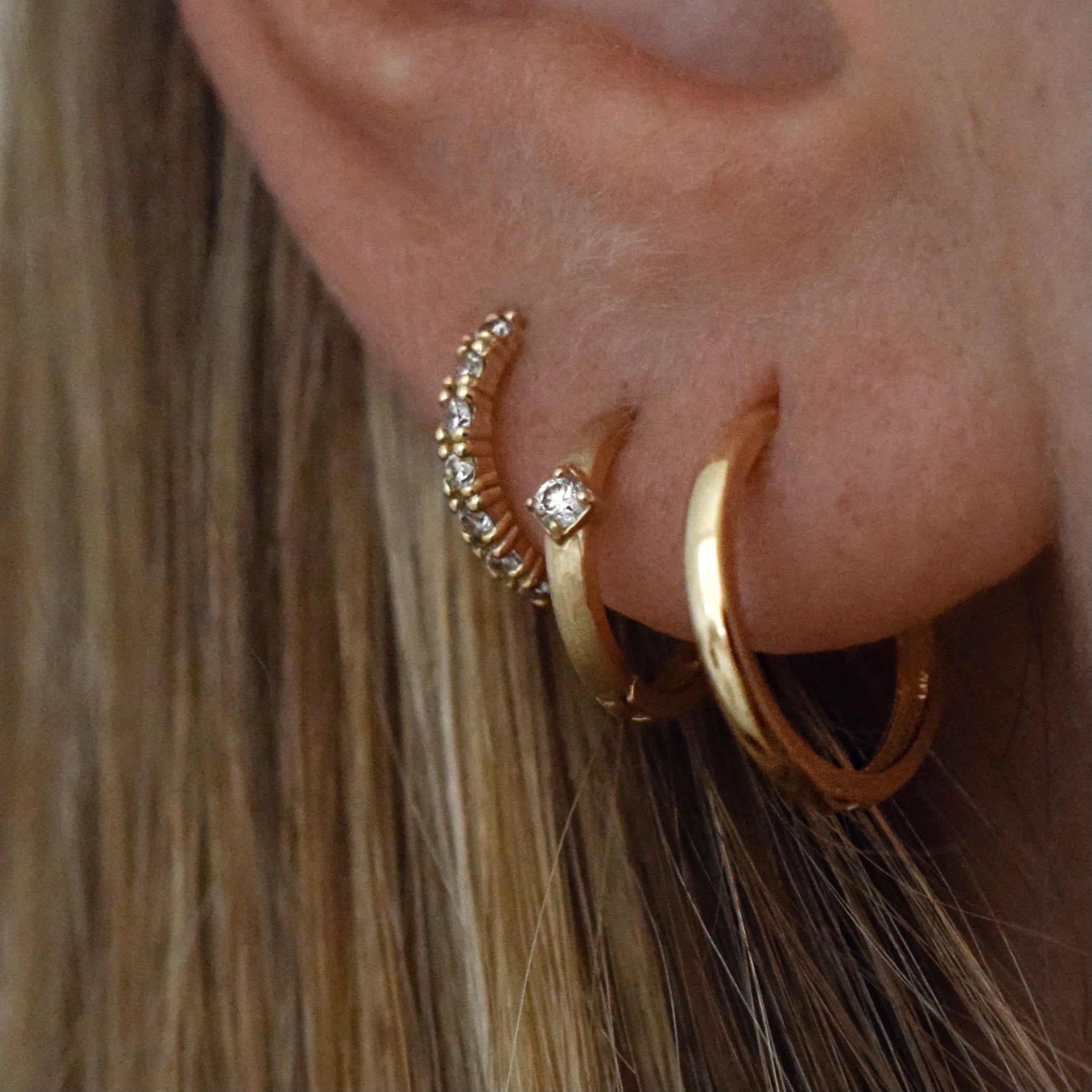 Daria Diamond Huggie Hoop Earring